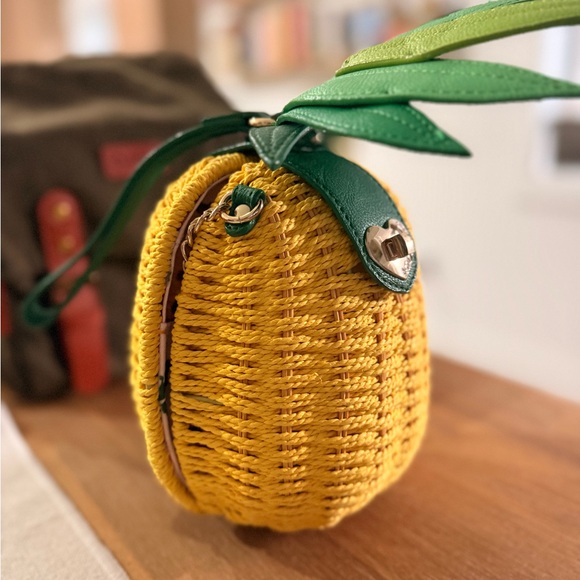 Betsey Johnson Pineapple Woven Crossbody Bag with wrist strap - Picture 5 of 9